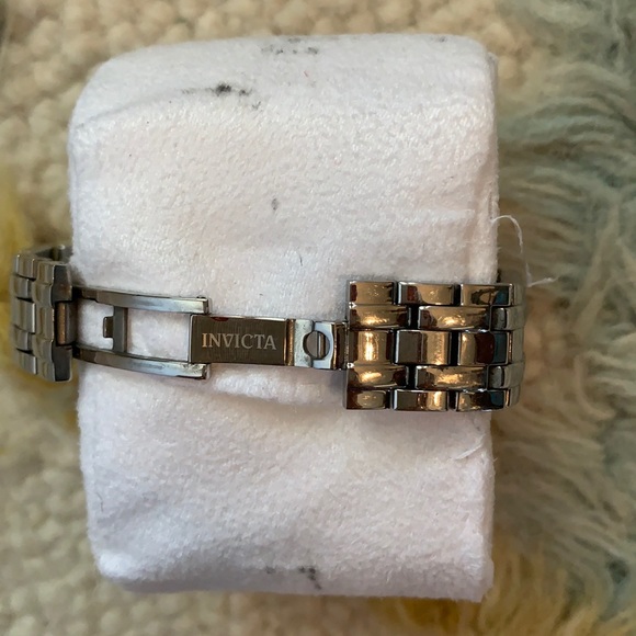 Invicta No22876 WR 100M. Flame-fusion crystal - Picture 10 of 17